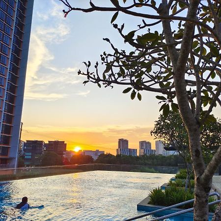 Kanvas Soho Cyberjaya/Netflix/Gym/Jacuzzi/Klia Exteriör bild