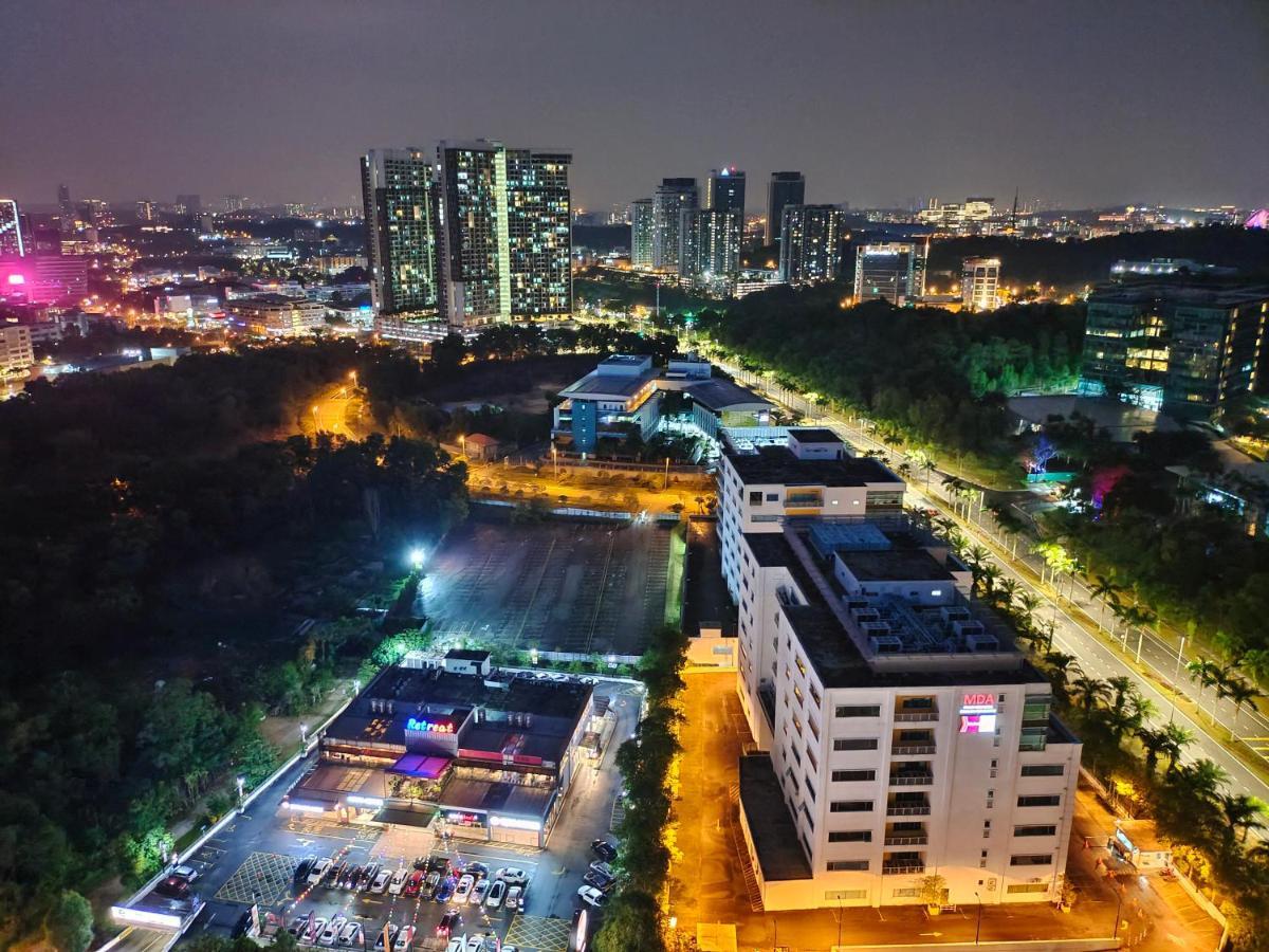 Kanvas Soho Cyberjaya/Netflix/Gym/Jacuzzi/Klia Exteriör bild